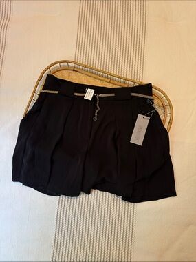 Jennifer Lopez Black High-Waist Pleated Shorts with Chain Detail
